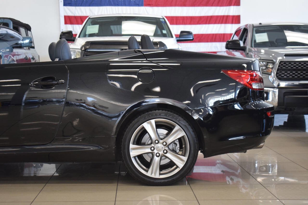 Used 2013 Lexus IS 350C Base 2dr Convertible w/ Luxury Pkg image 20