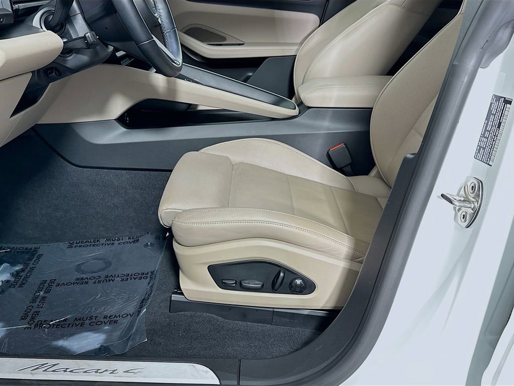 Used 2024 Porsche Macan 4 Electric image 22