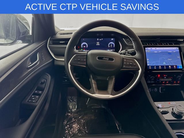 New 2025 Jeep Grand Cherokee Limited w/ Black Appearance Package image 21