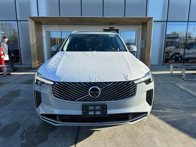 New 2026 Volvo XC90 T8 Plus w/ Protection Package Premier image 3