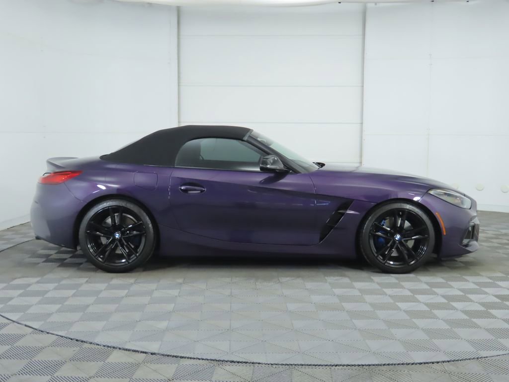 Used 2025 BMW Z4 M40i w/ Premium Package image 12