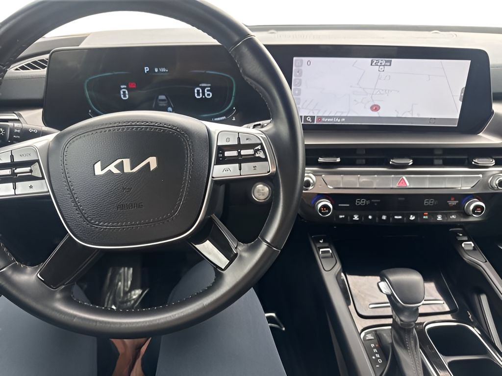 Used 2025 Kia Telluride S AWD/4WD image 9
