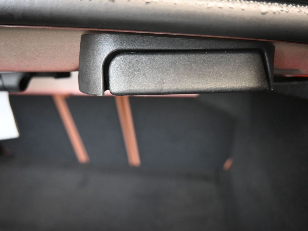 Used 2019 Mercedes-Benz E 450 Coupe w/ AMG Line Package image 51