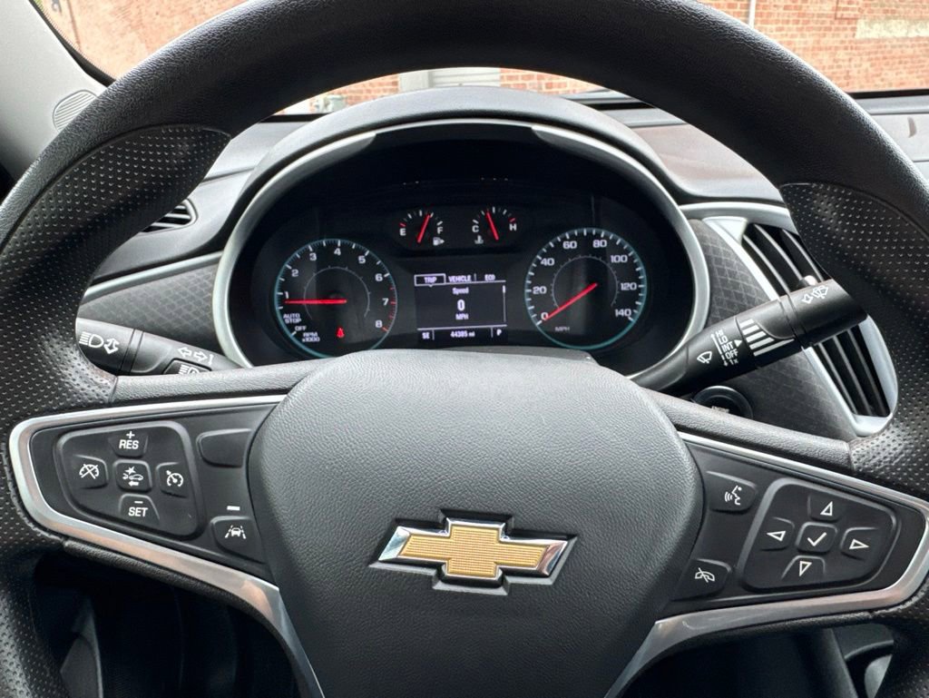 Used 2023 Chevrolet Malibu LS FWD image 7