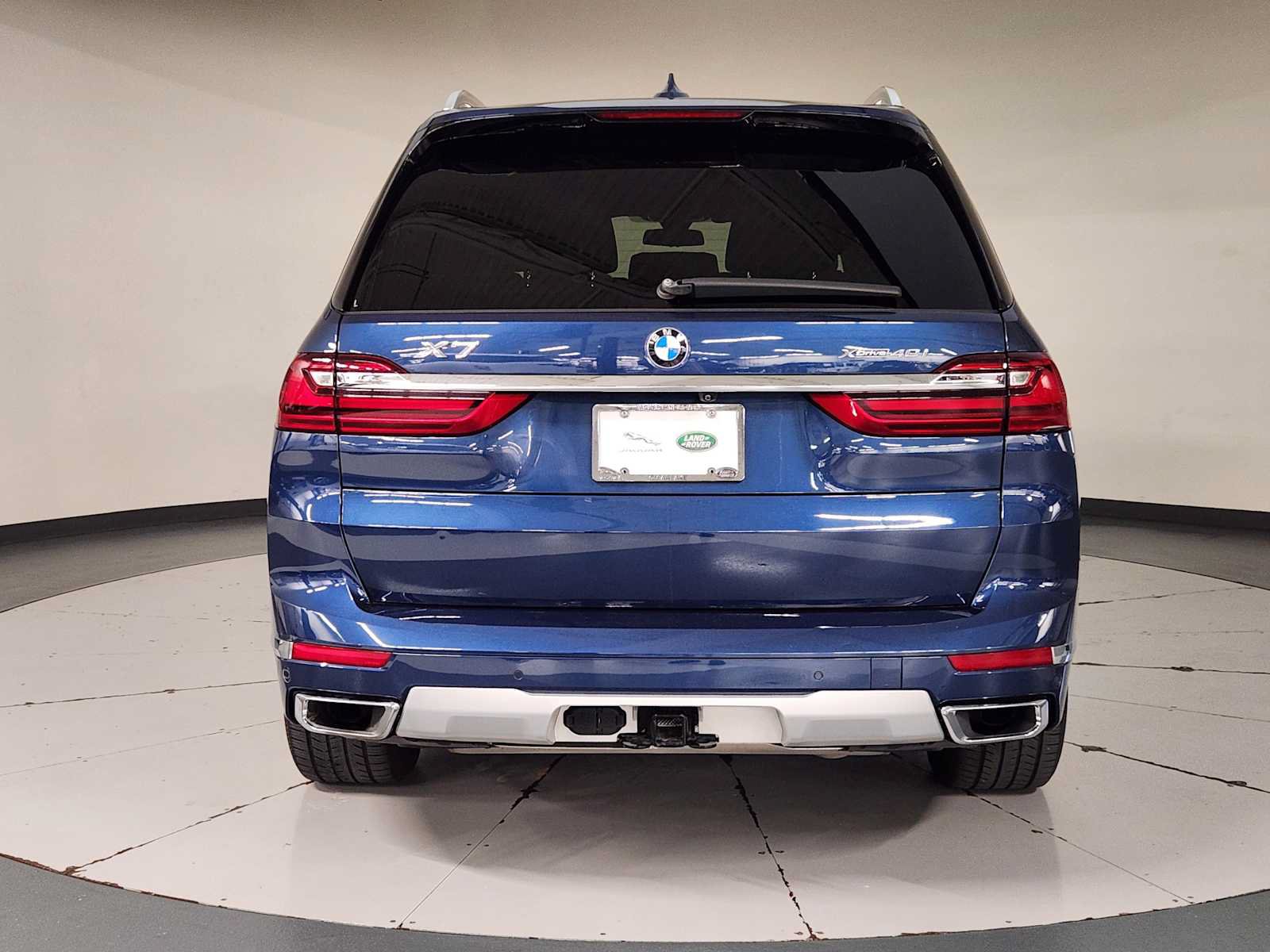 Used 2022 BMW X7 xDrive40i w/ Premium Package AWD/4WD image 10