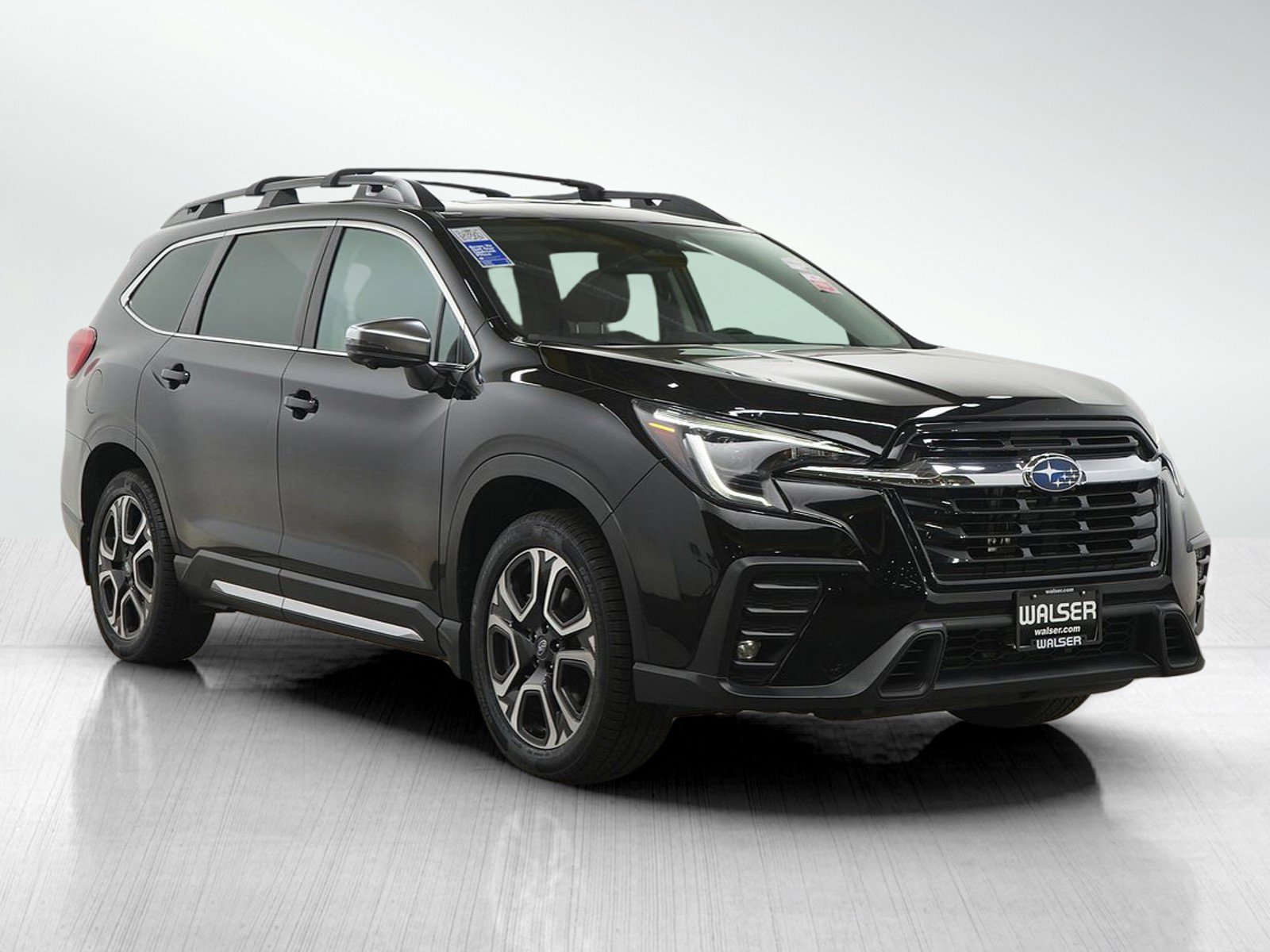 Used 2023 Subaru Ascent Limited w/ Technology Package AWD/4WD image 7