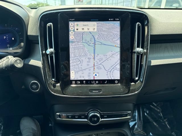 Used 2025 Volvo XC40 B5 Core AWD/4WD image 25