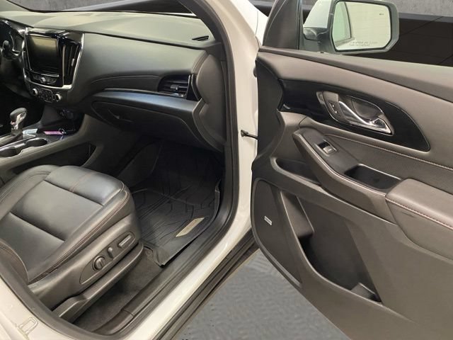 Used 2023 Chevrolet Traverse RS w/ LPO, Floor Liner Package AWD/4WD image 20