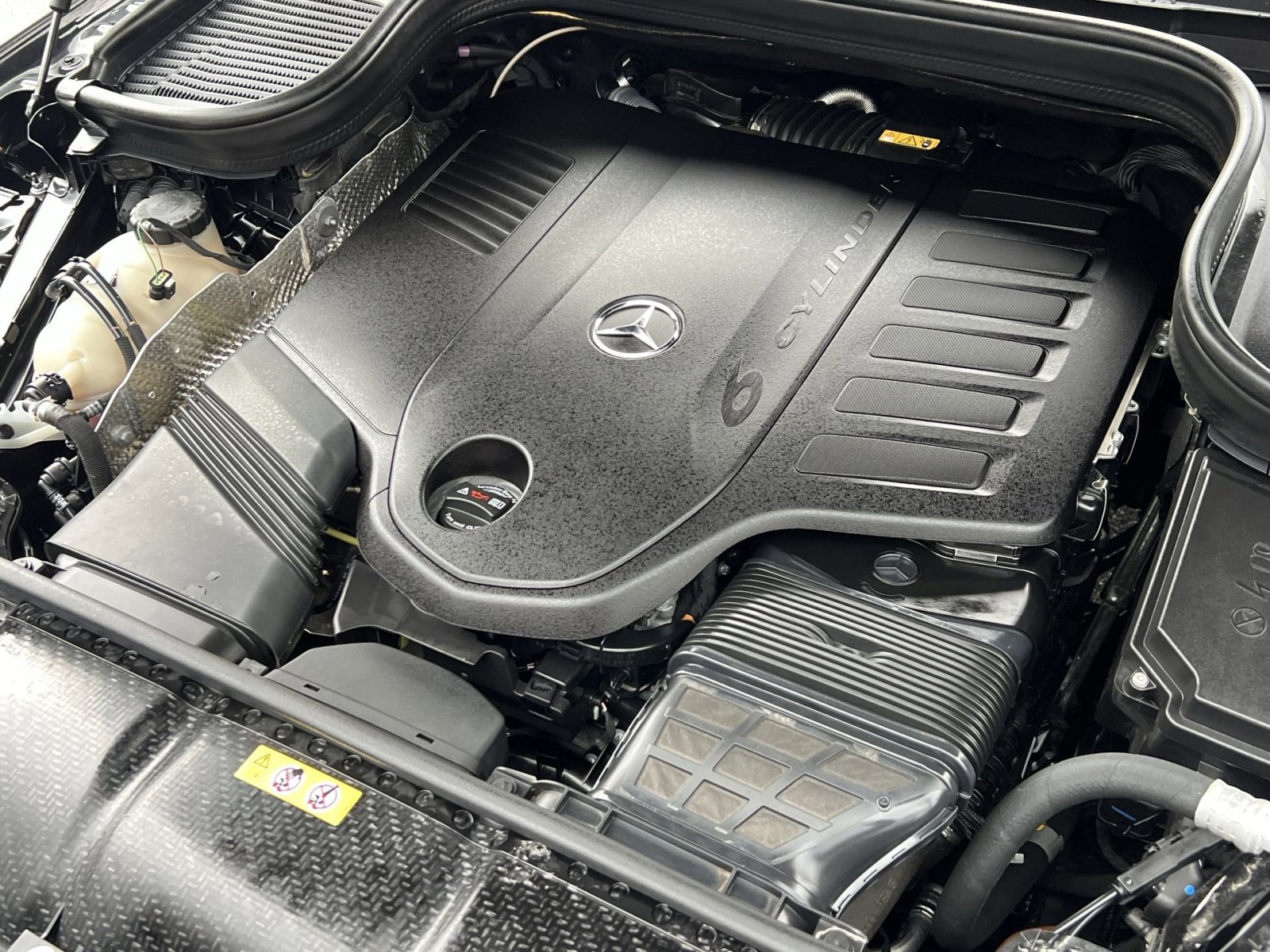 Used 2024 Mercedes-Benz GLS 450 4MATIC image 28