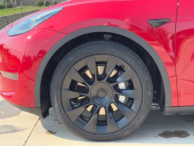 Used 2022 Tesla Model Y Long Range AWD/4WD image 5