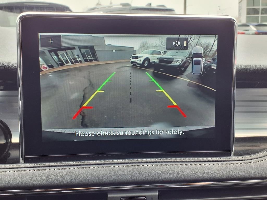 Used 2022 Lincoln Corsair AWD w/ Equipment Group 101A image 10