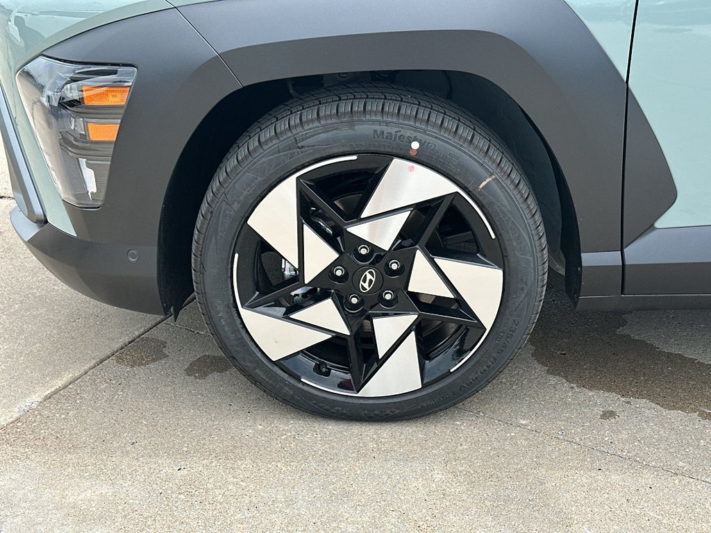 New 2026 Hyundai Kona Limited FWD image 4