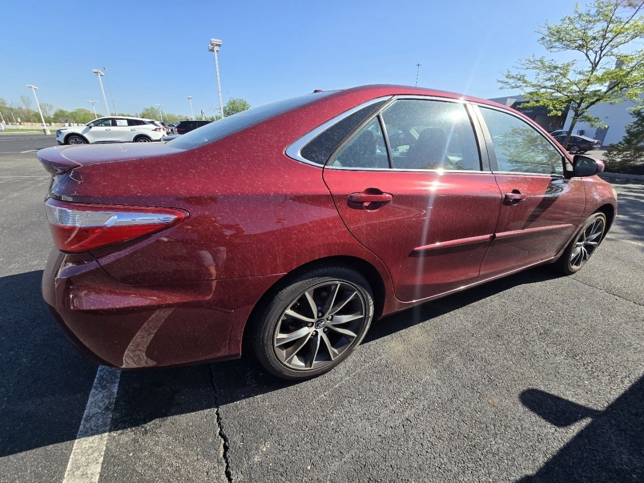 Used 2017 Toyota Camry XSE w/ Moonroof Package image 8