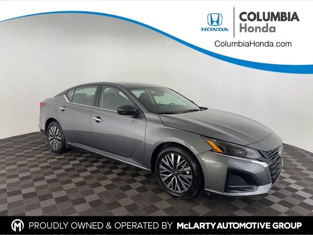 Used 2024 Nissan Altima 2.5 SV