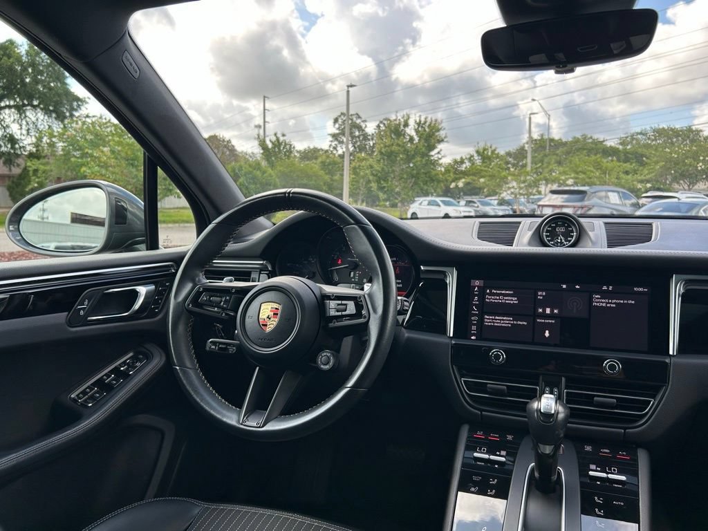 Used 2023 Porsche Macan Turbo AWD/4WD image 9