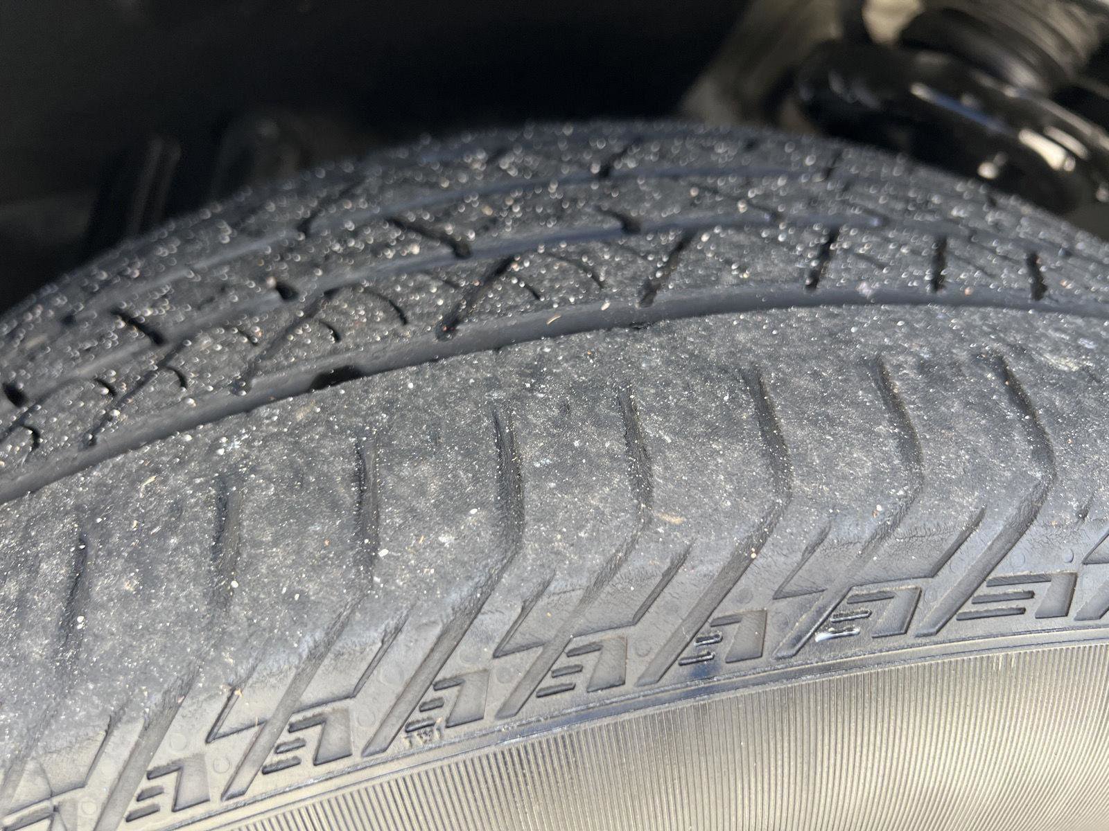 Used 2024 Volkswagen Atlas Cross Sport SE image 26