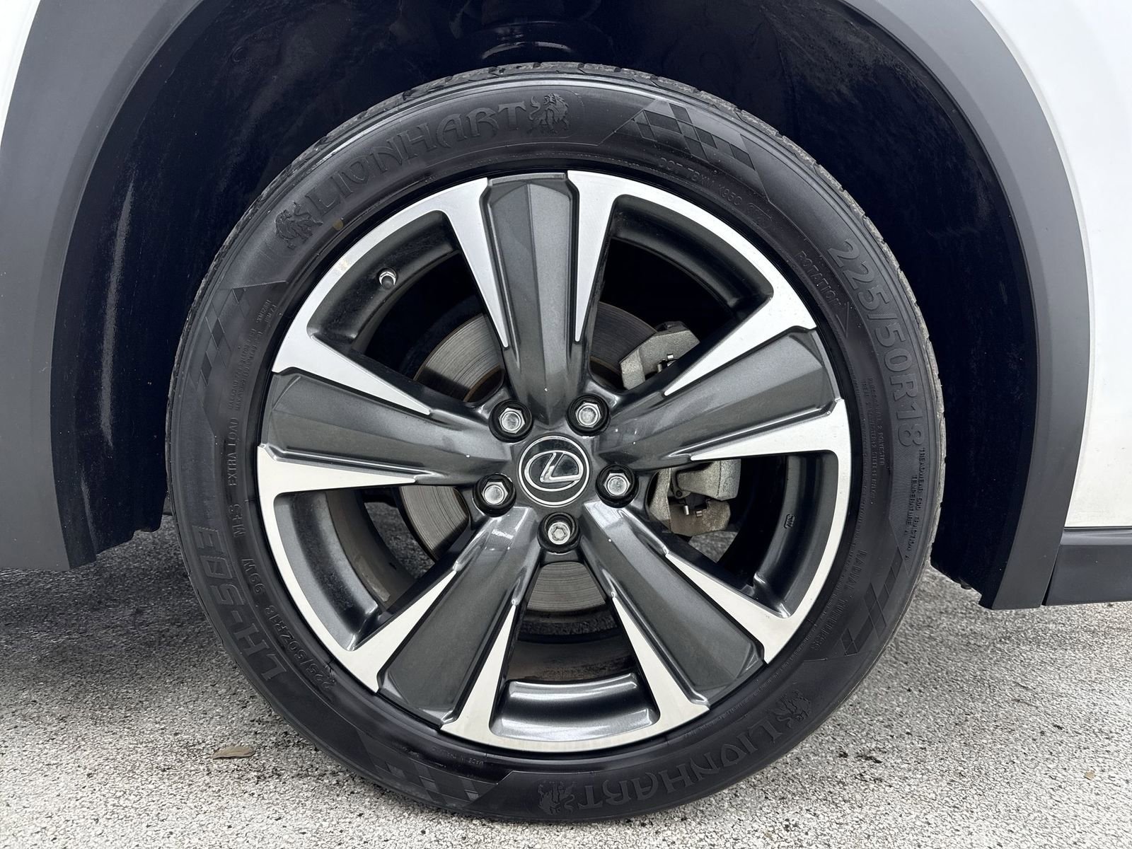 Used 2019 Lexus UX 200 w/ Premium Package image 41