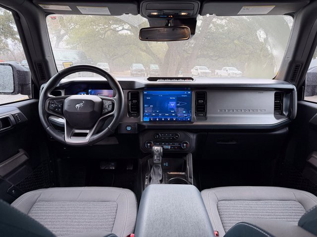 Used 2023 Ford Bronco Outer Banks w/ Sasquatch Package image 17