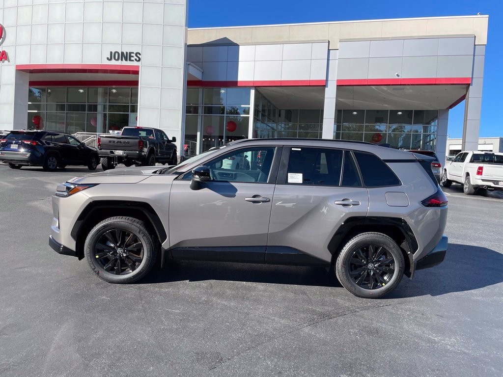 New 2026 Toyota RAV4 SE w/ Convenience Package AWD/4WD image 4