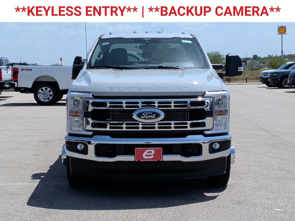 New 2026 Ford F350 XLT AWD/4WD image 2