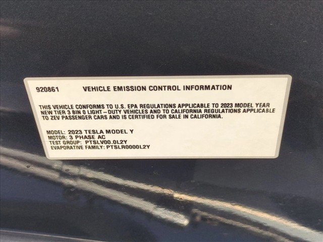 Used 2023 Tesla Model Y Performance AWD/4WD image 26