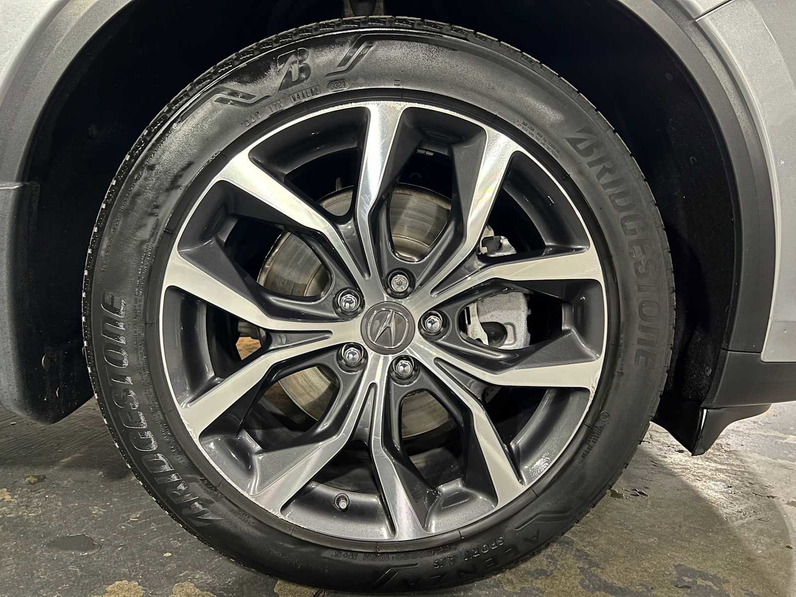 Used 2022 Acura MDX SH-AWD w/ Technology Package image 9