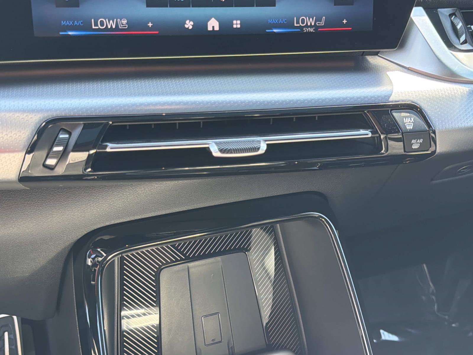 Used 2025 BMW X2 M35i image 23
