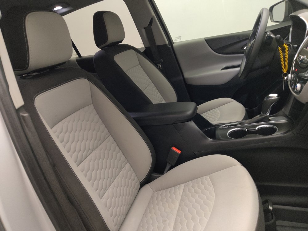 Used 2020 Chevrolet Equinox LS w/ LS Convenience Package FWD image 21