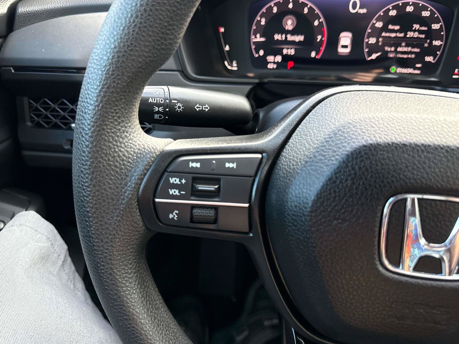 Used 2023 Honda Accord EX image 24
