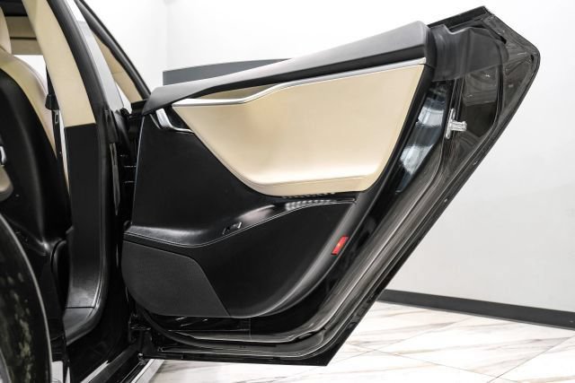 Used 2018 Tesla Model S 75D AWD/4WD image 46