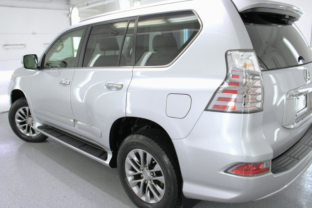 Used 2018 Lexus GX 460 Luxury w/ Preferred Accessory Package image 15