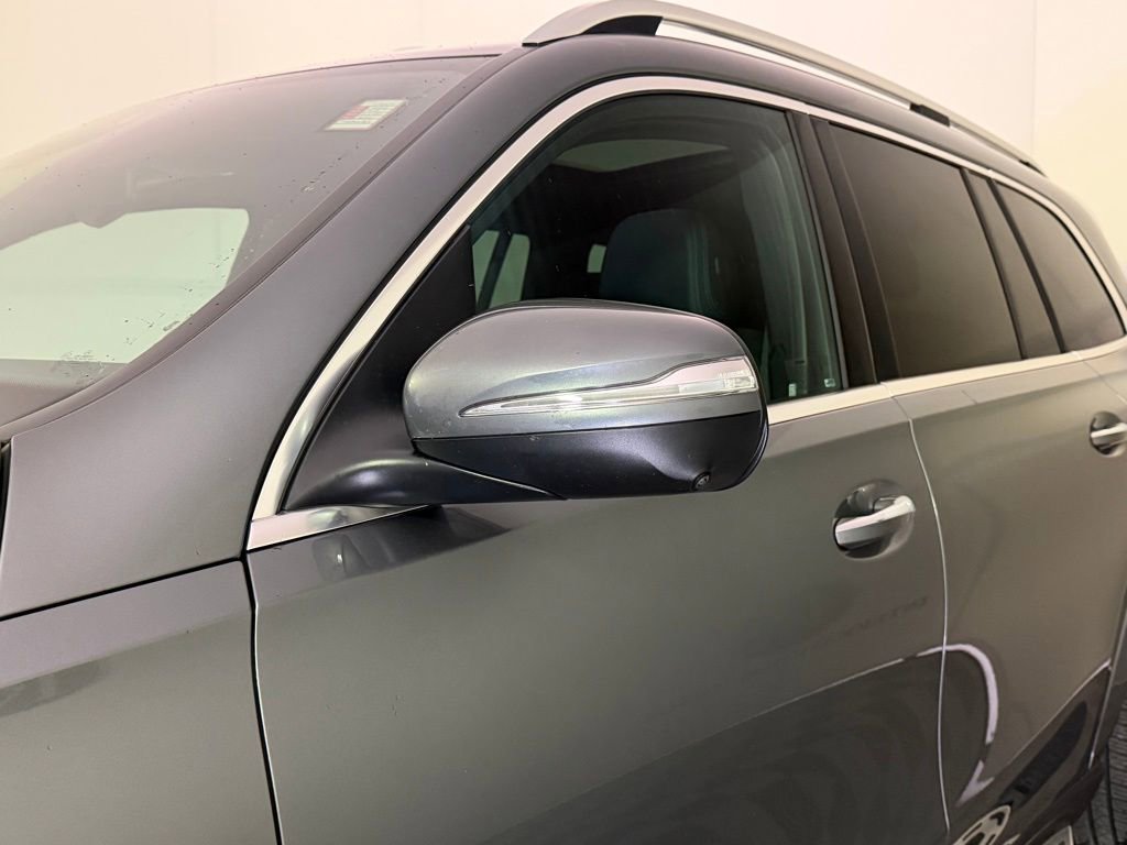 Used 2025 Mercedes-Benz GLS 450 4MATIC image 10