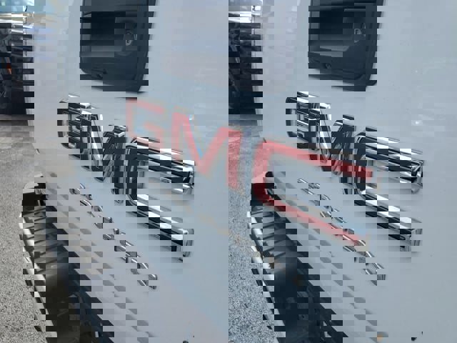 Used 2021 GMC Canyon Elevation w/ Trailering Package image 10