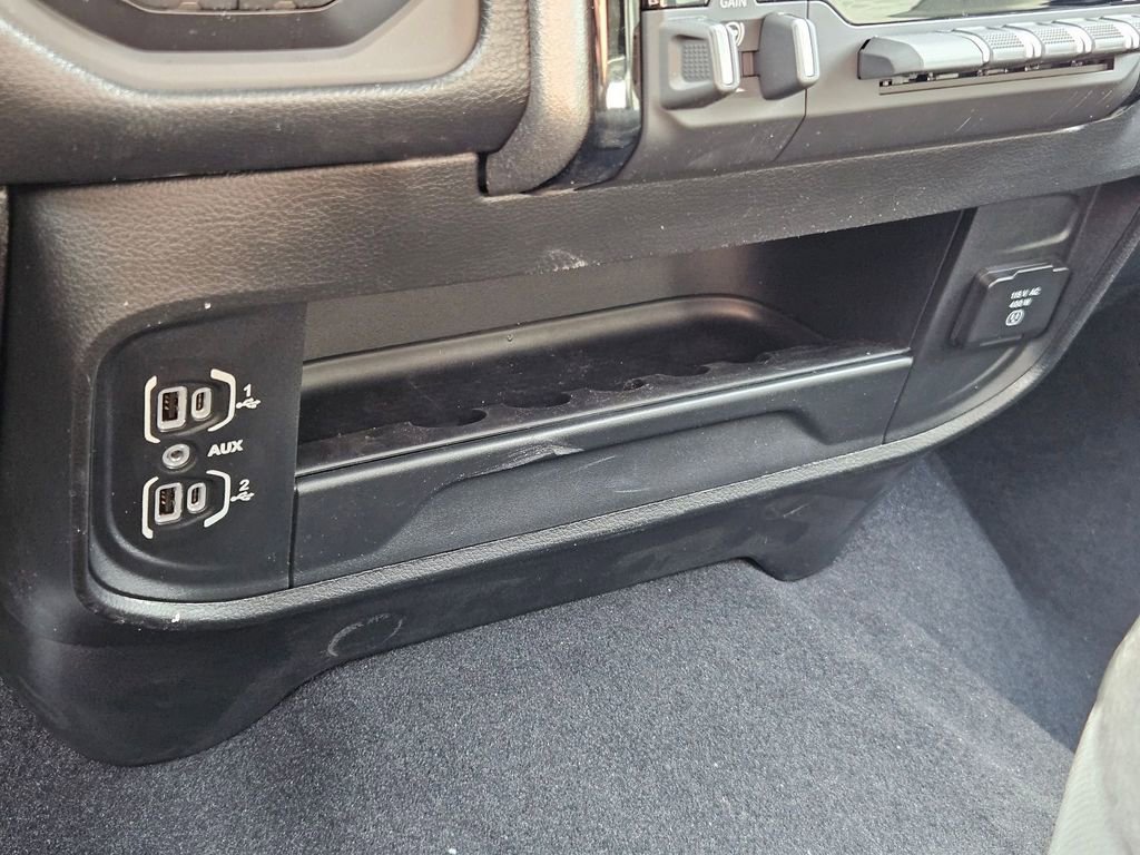 New 2026 RAM 3500 Tradesman AWD/4WD image 26