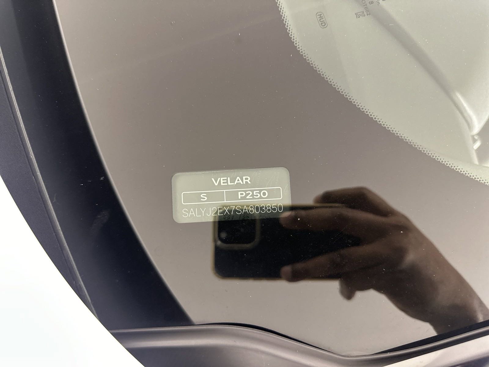 Certified 2025 Land Rover Range Rover Velar S image 30