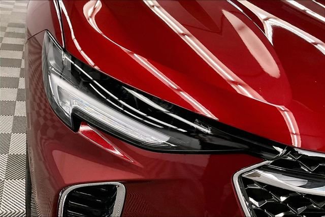 Used 2023 Buick Envision Avenir image 33