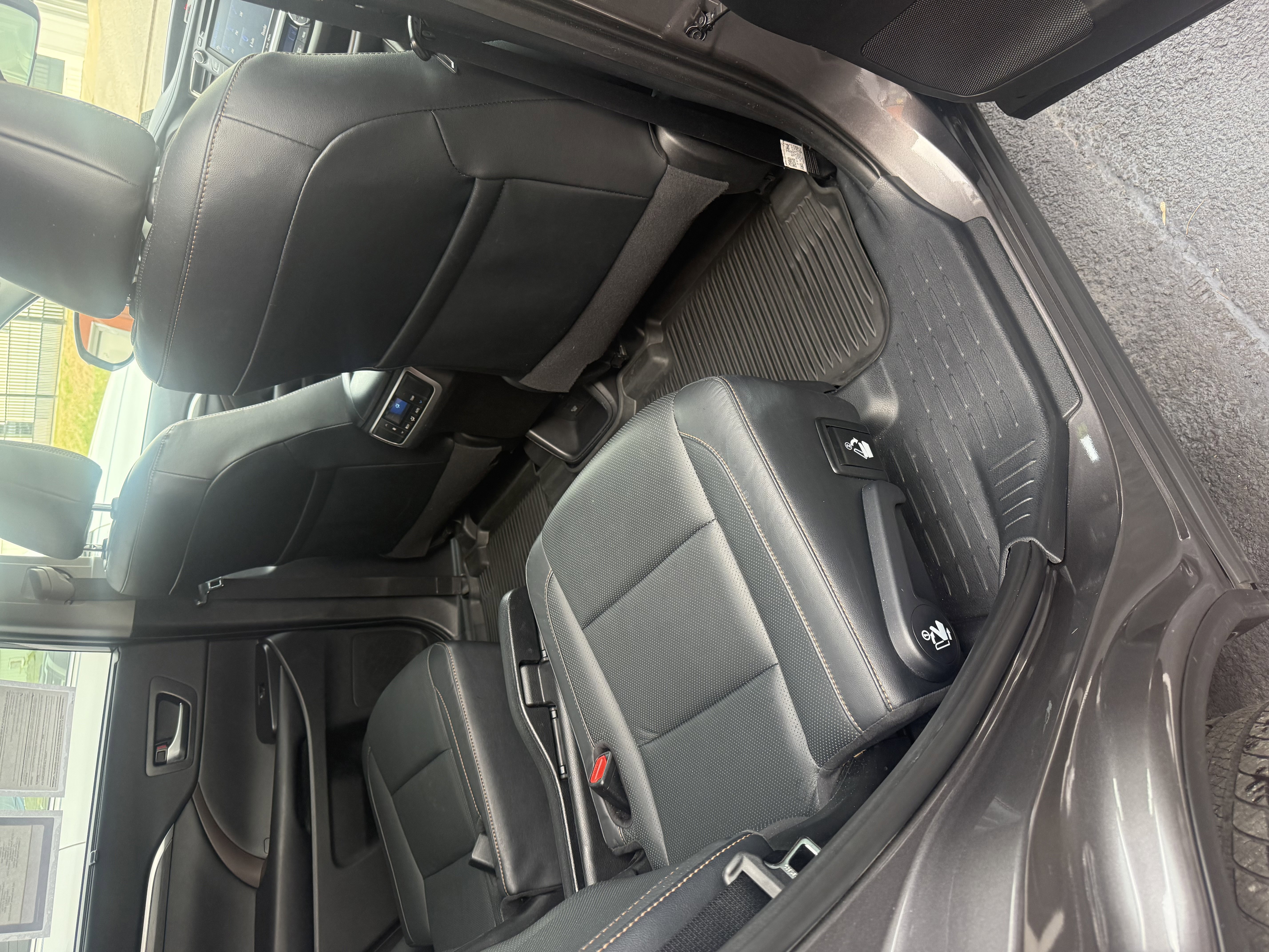 Used 2019 Toyota Highlander Limited image 8