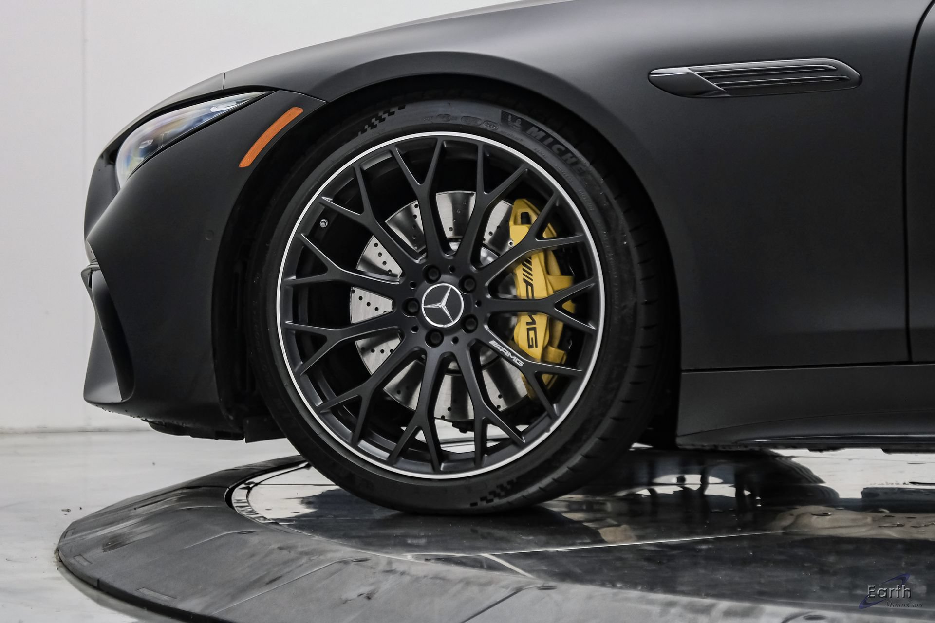 Used 2022 Mercedes-Benz SL 55 AMG 4MATIC image 96
