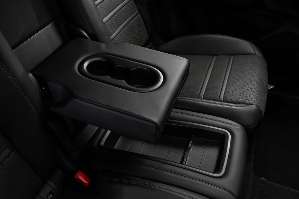 Used 2025 Porsche Cayenne GTS image 36