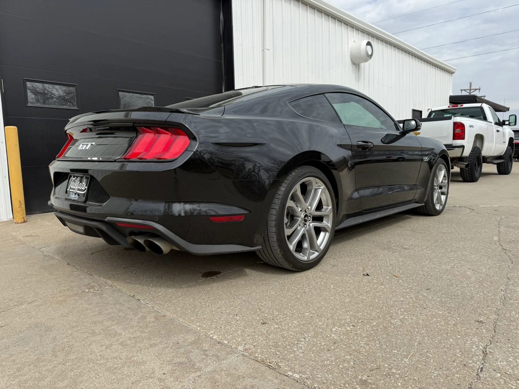 Used 2019 Ford Mustang GT Premium w/ Equipment Group 401A image 7