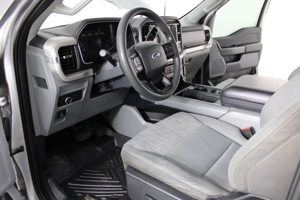 Used 2022 Ford F150 XLT w/ Trailer Tow Package image 16