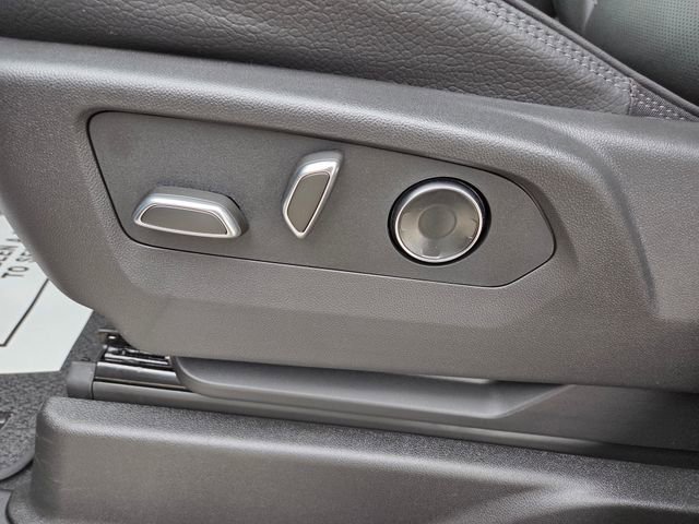 New 2026 GMC Yukon XL Denali image 16