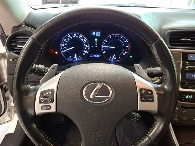 Used 2012 Lexus IS 250C w/ Luxury Pkg RWD image 20