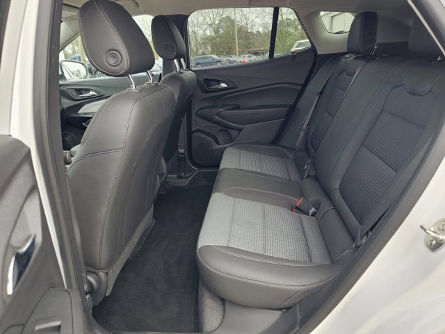 Used 2025 Chevrolet Trax LT w/ LT Convenience Package FWD image 31