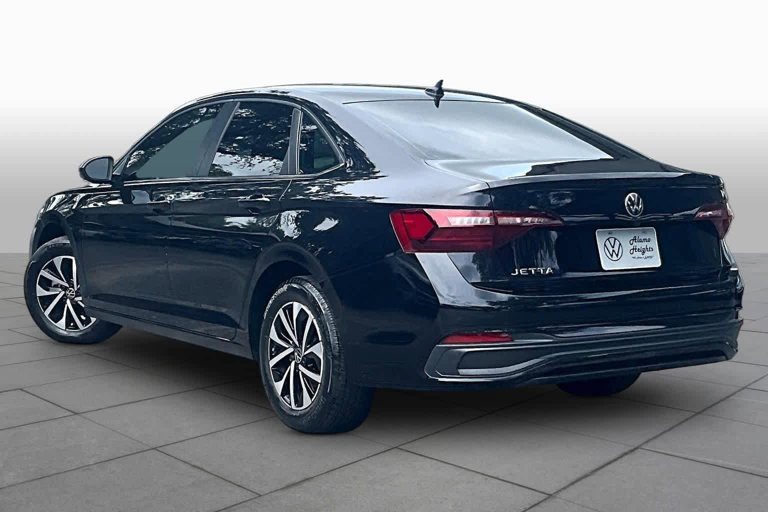 Used 2023 Volkswagen Jetta S FWD image 12