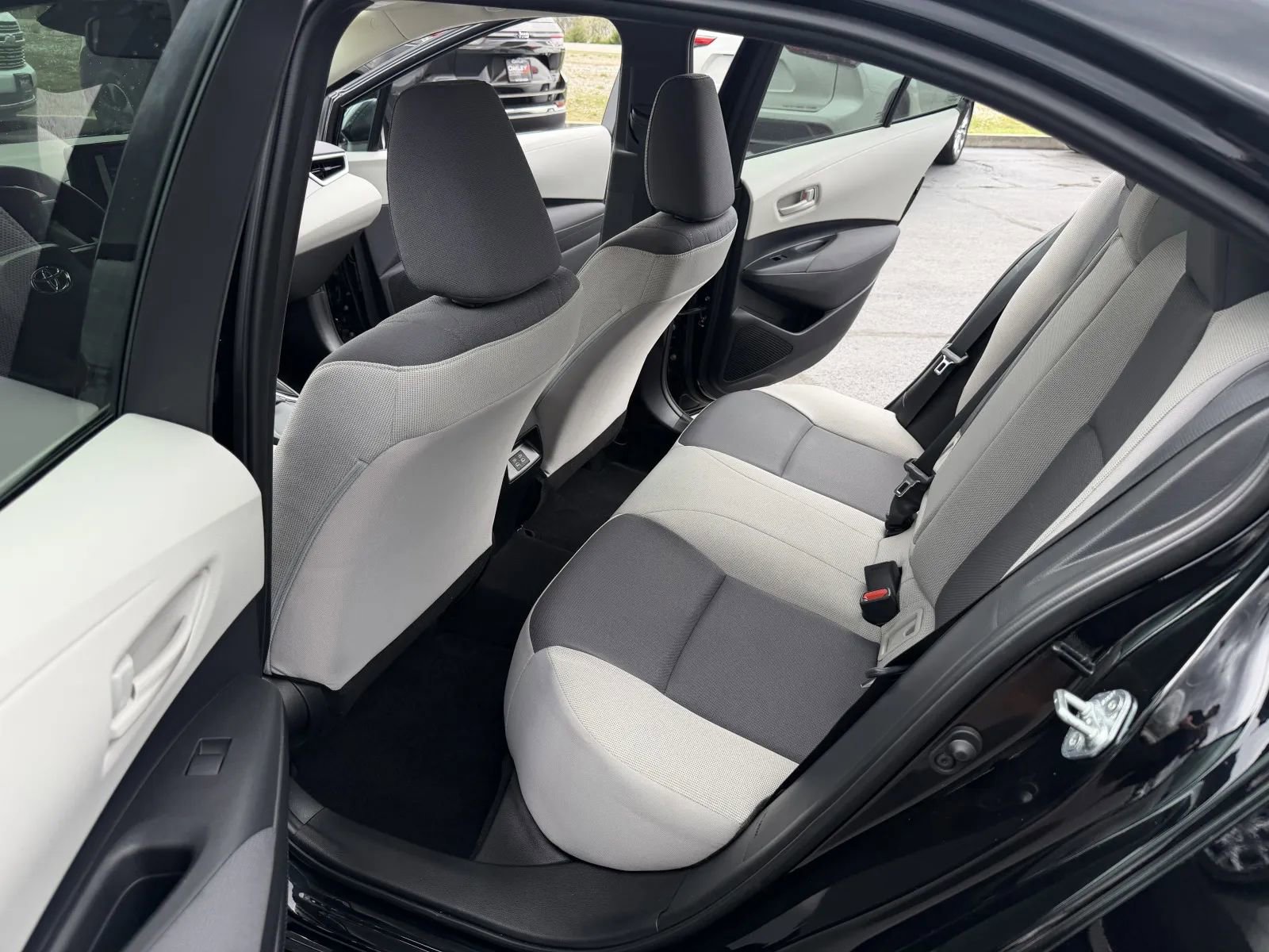 Used 2024 Toyota Corolla LE image 38