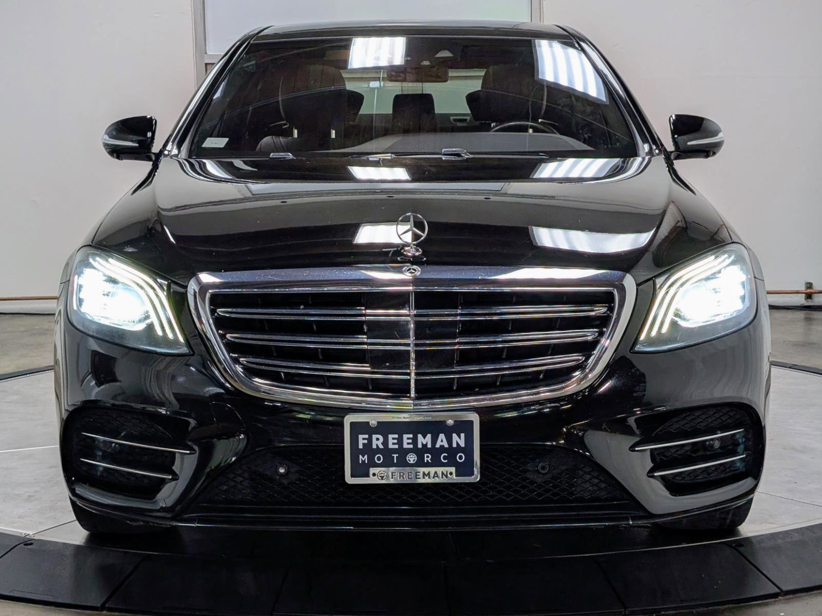 Used 2018 Mercedes-Benz S 450 Sedan image 3