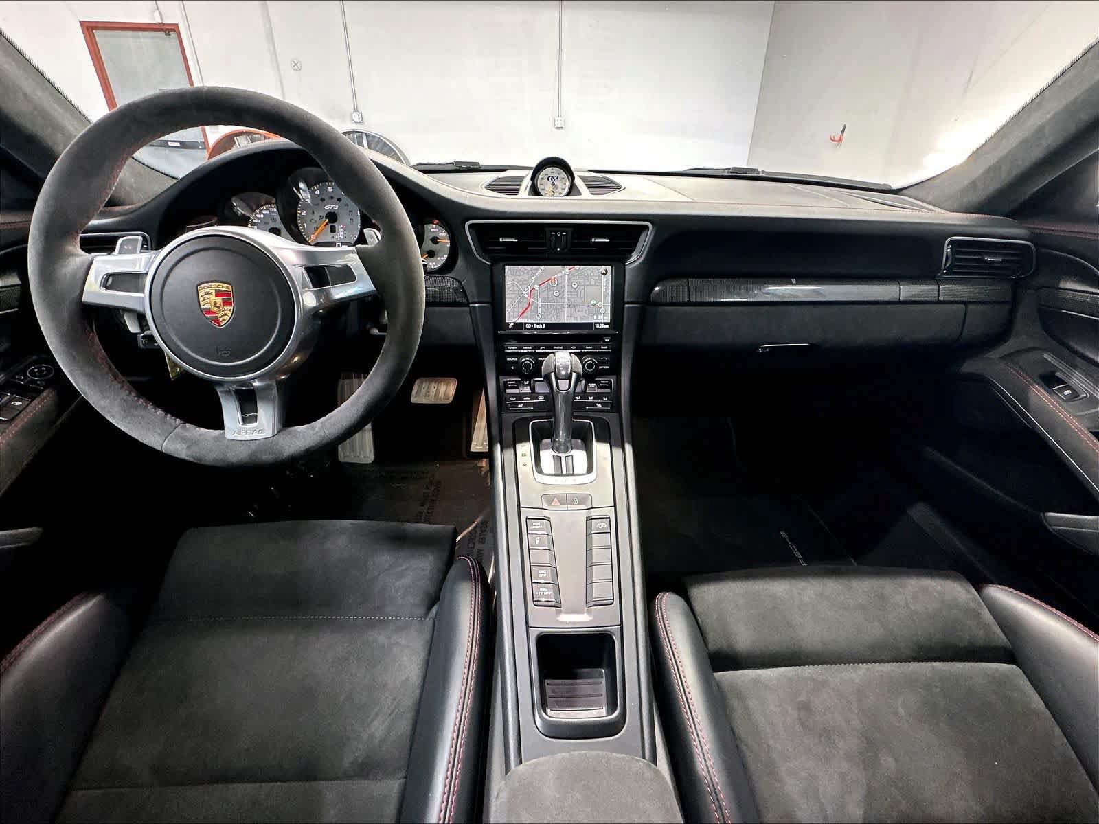 Used 2015 Porsche 911 GT3 RWD image 17
