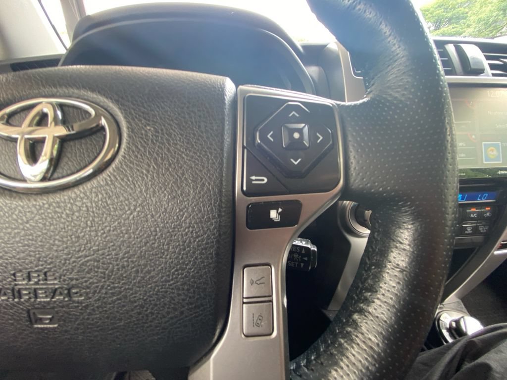 Used 2023 Toyota 4Runner Limited AWD/4WD image 19