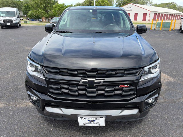 Used 2022 Chevrolet Colorado Z71 w/ Z71 Midnight Edition AWD/4WD image 8